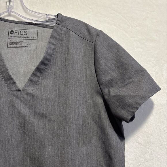 Figs Scrub Top Women's Size XS Grey Casma Three-Pocket Technical Collection - Picture 3 of 16